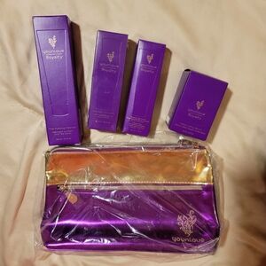 NIB Younique Royalty Skincare Set - Retired - with Metallic Makeup Clutch
